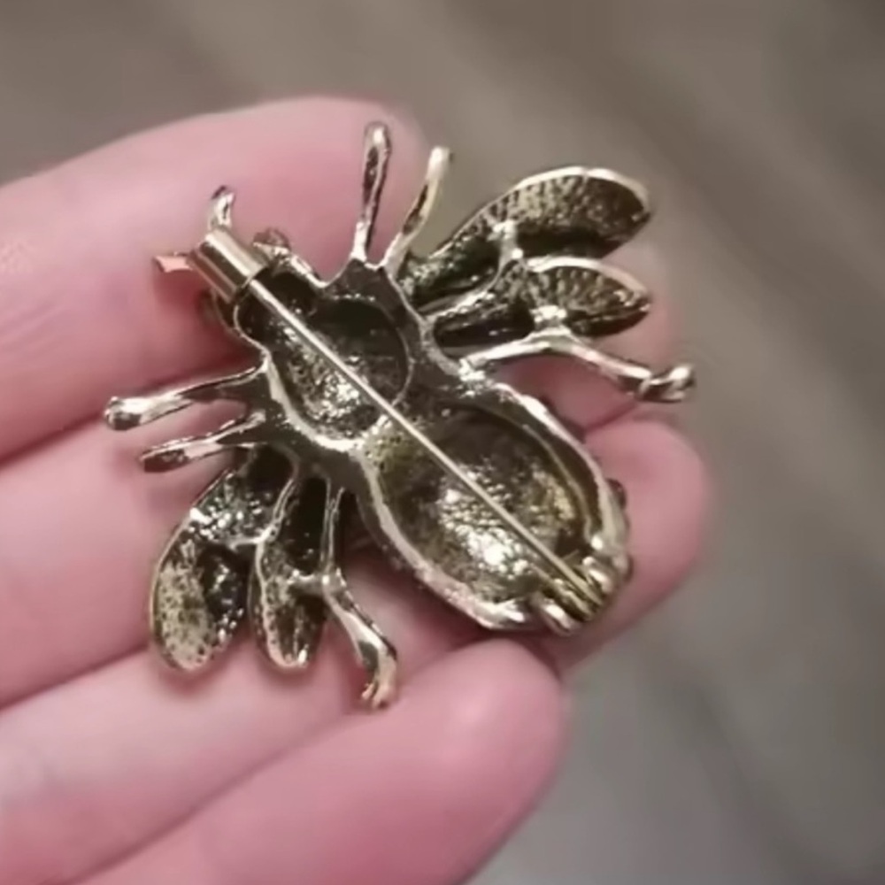 Amber Gold Bee Brooch with Amber and Smoke Crystals - Picture 6 of 6